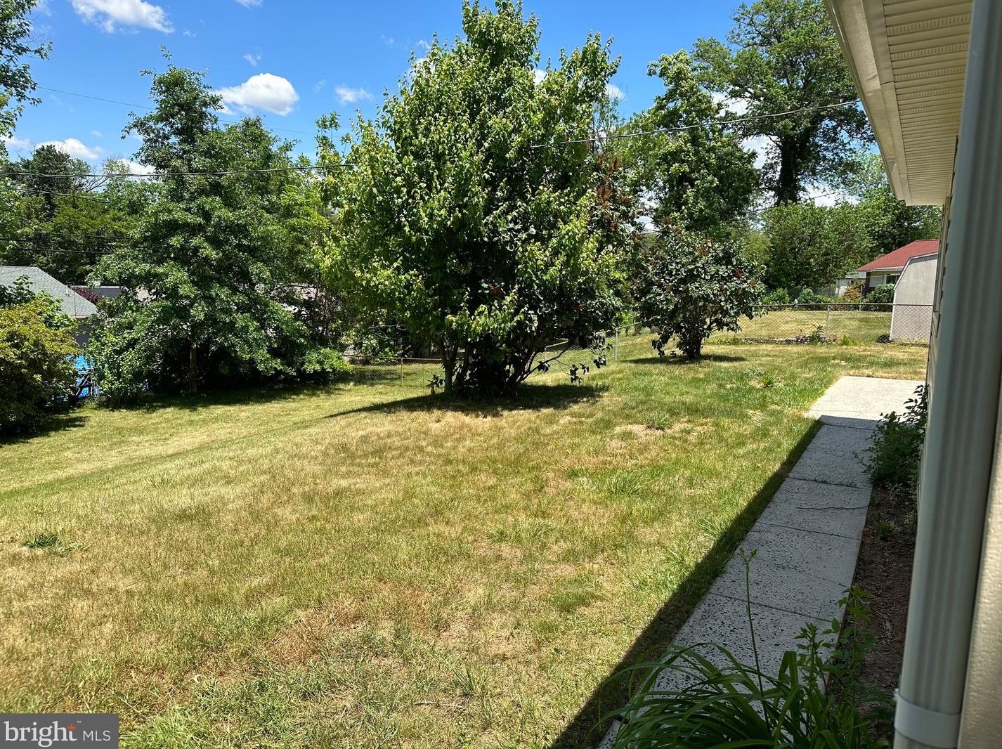 3011 Cottage Ln, Norristown PA  19401-1307 exterior