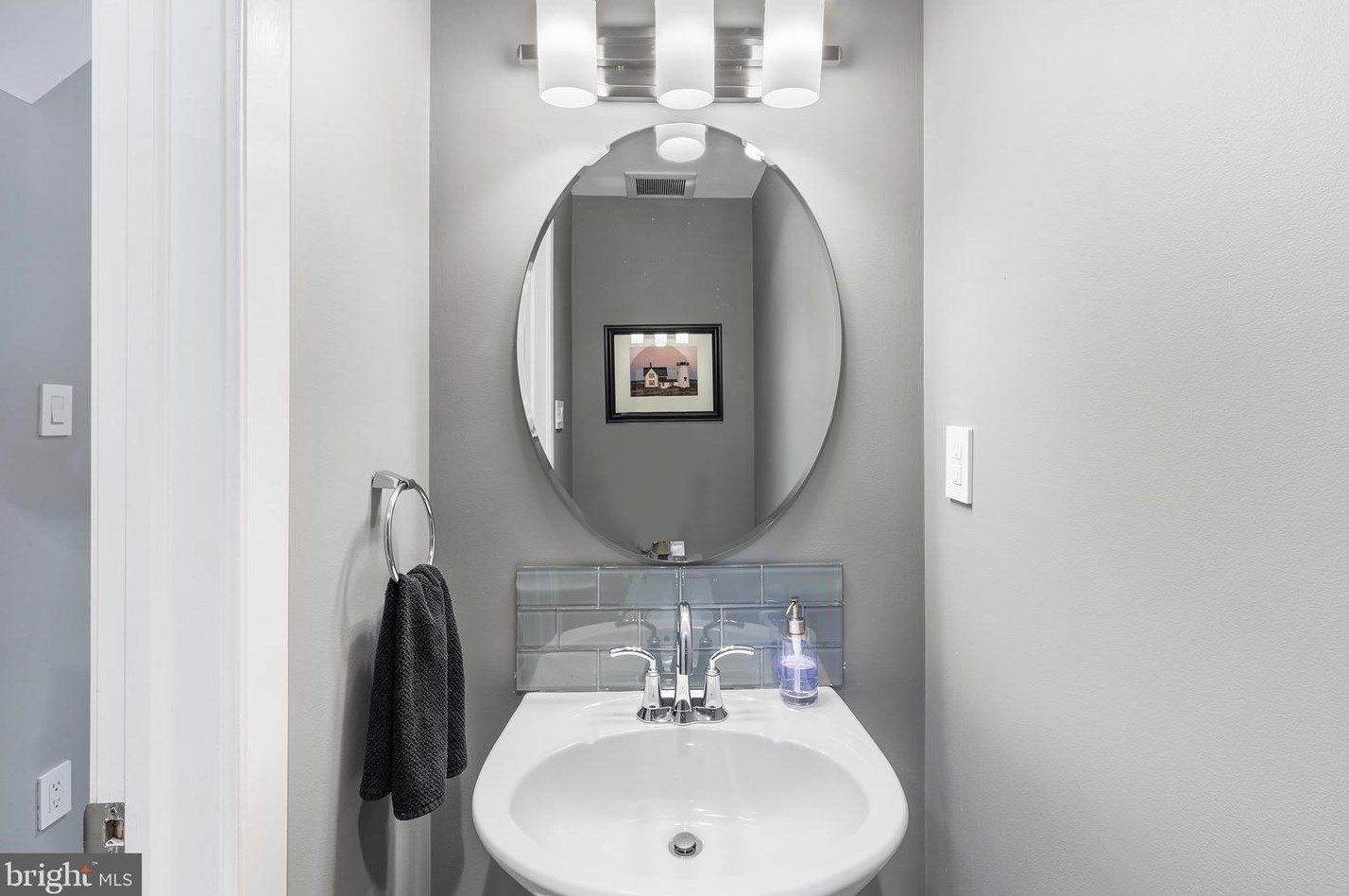 511 Prospect Ave, North Wales PA  19454-3022 exterior