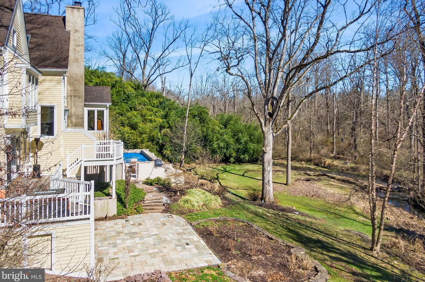 511 Prospect Ave, North Wales PA  19454-3022 exterior