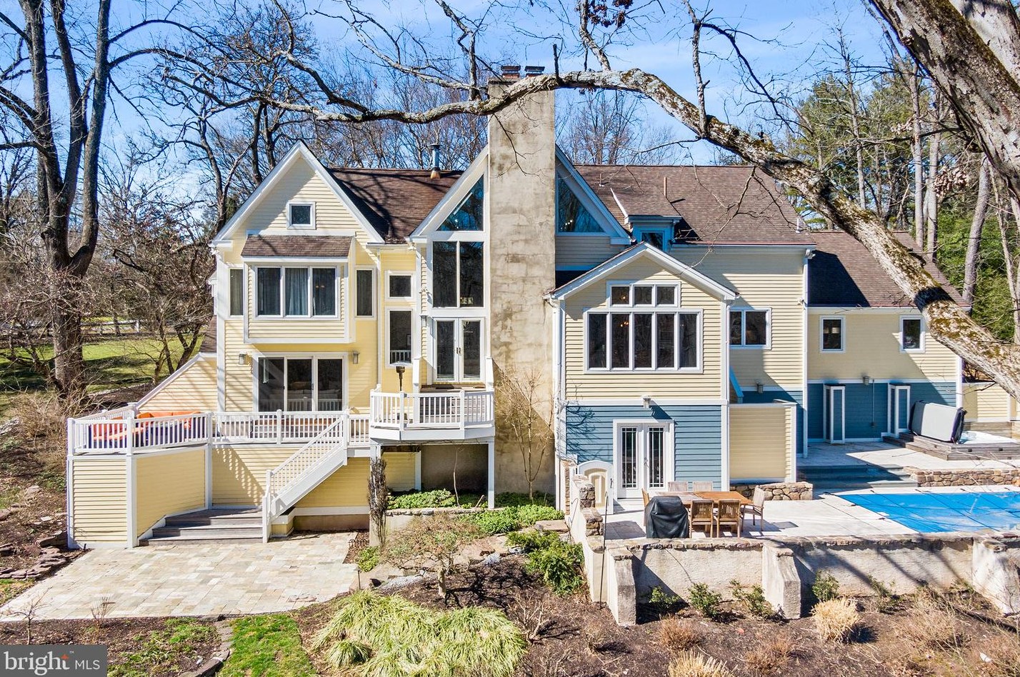 511 Prospect Ave, North Wales PA  19454-3022 exterior