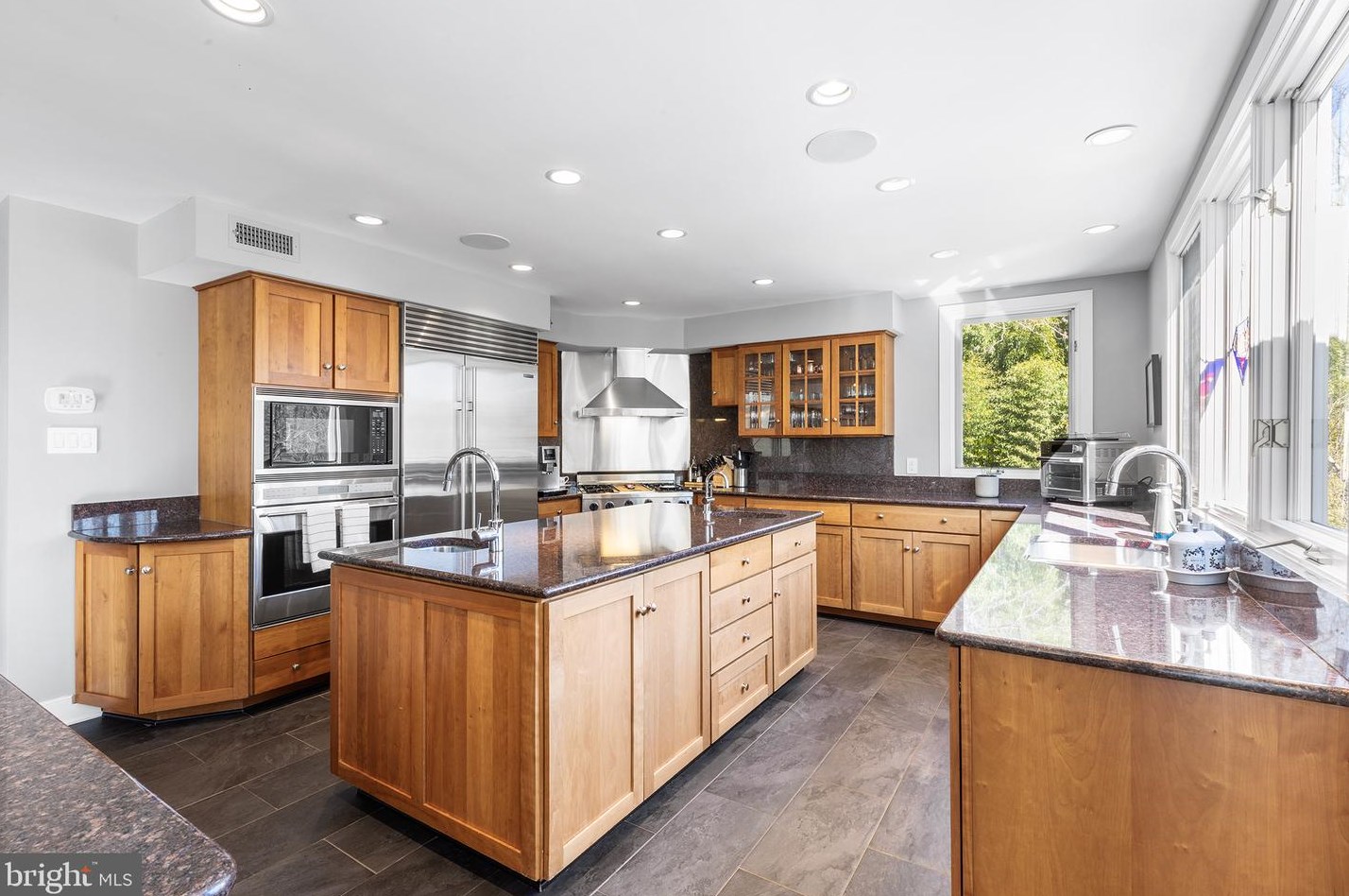 511 Prospect Ave, North Wales PA  19454-3022 exterior