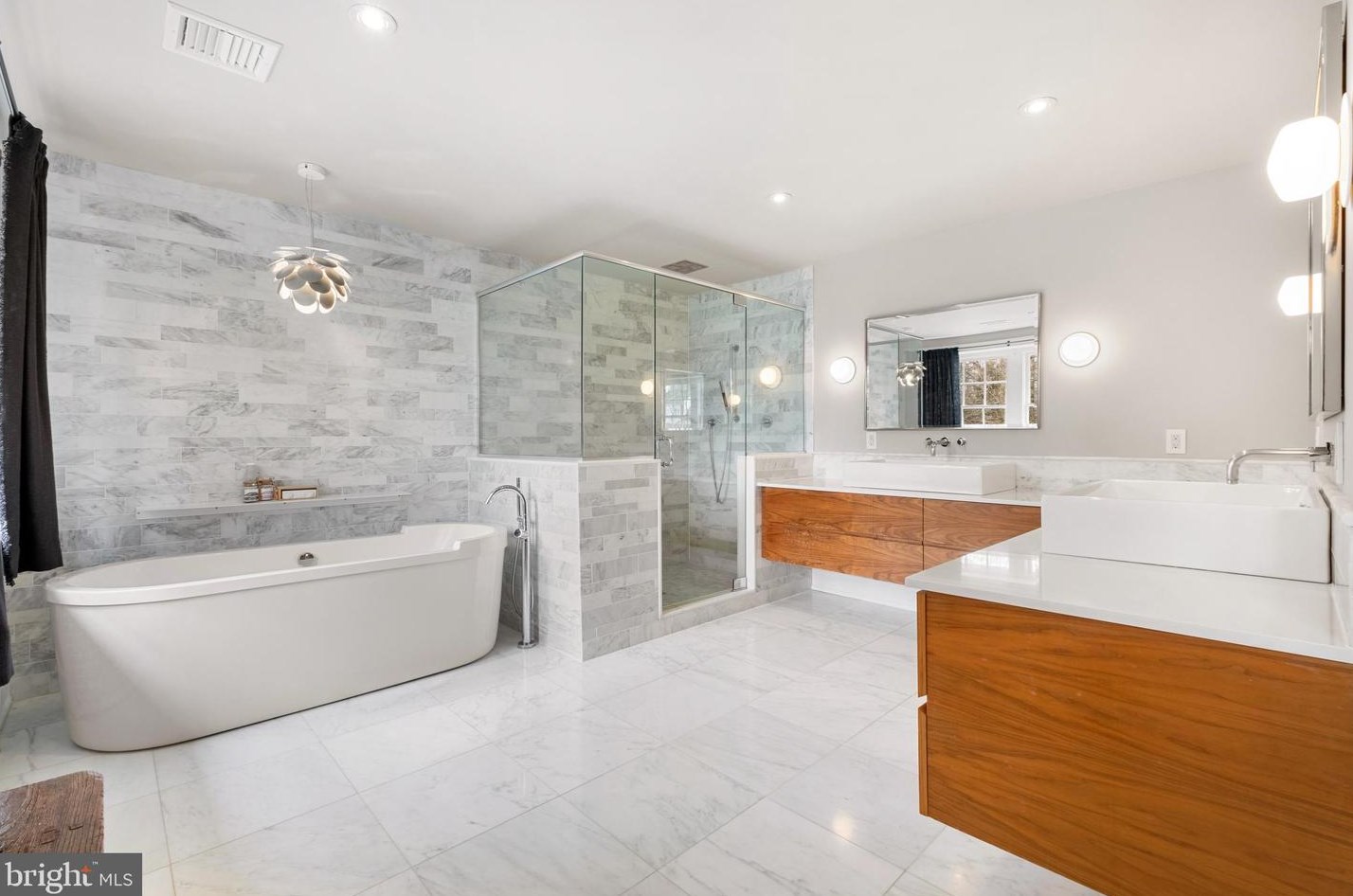 422 Warick Rd, Penn Wynne PA 19096-2343 exterior