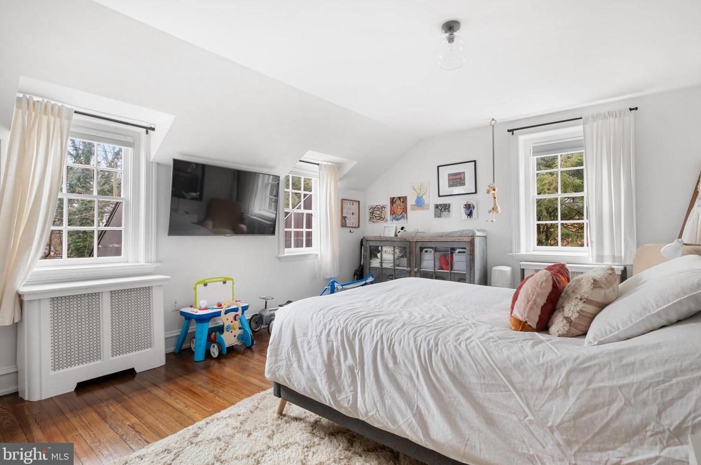 422 Warick Rd, Penn Wynne PA 19096-2343 exterior