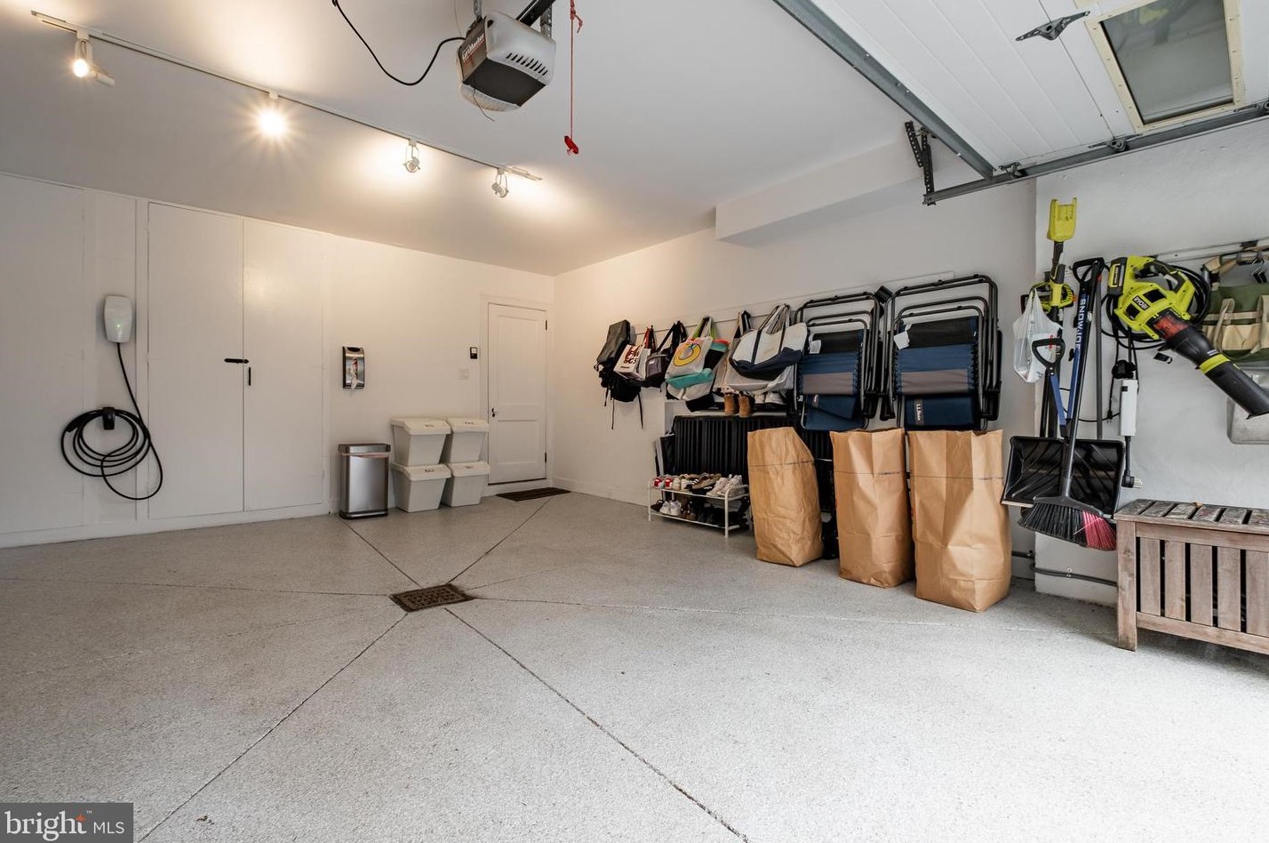 422 Warick Rd, Penn Wynne PA 19096-2343 exterior