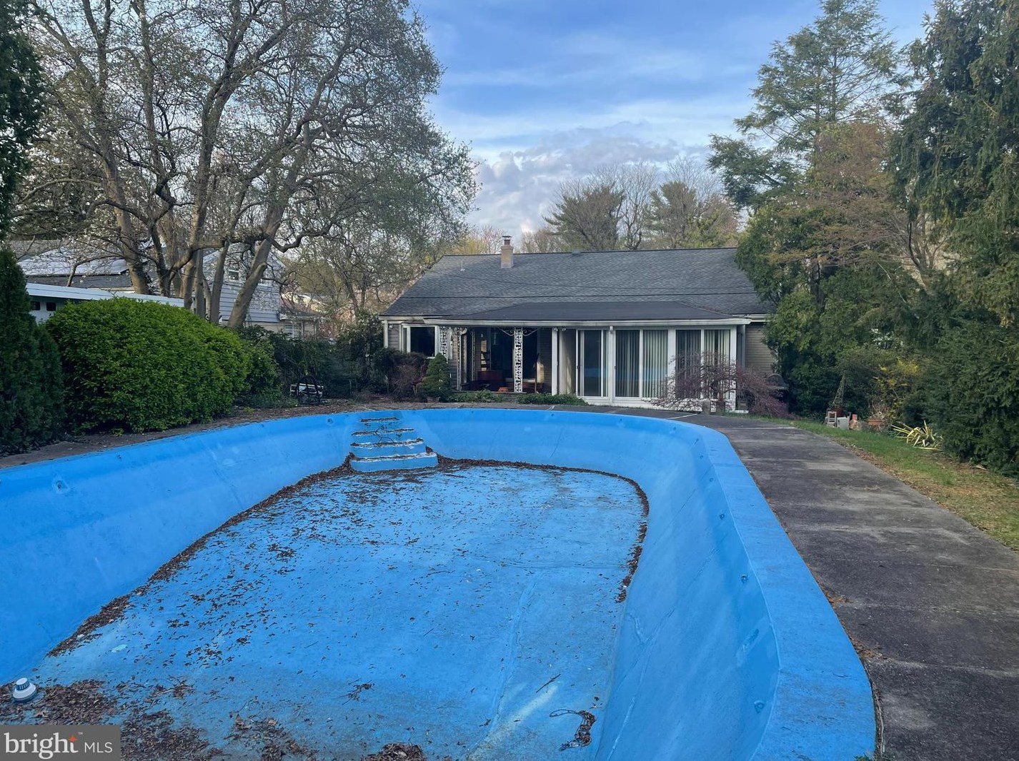 1414 Wistar Dr, Wyncote PA 19095-2313 exterior