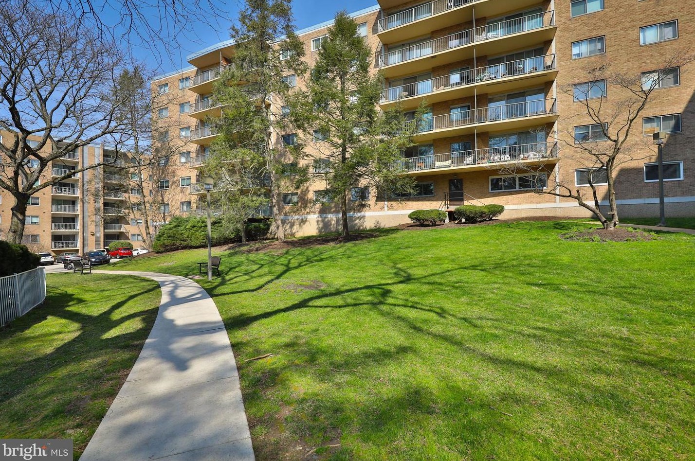 309 Florence Ave, Meadowbrook PA  19046-2605 exterior