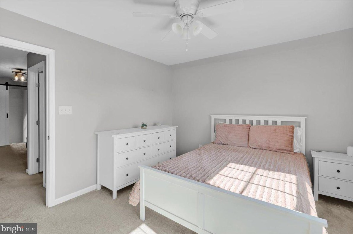 215 Detar Rd, Gilbertsville PA  19525-9447 exterior