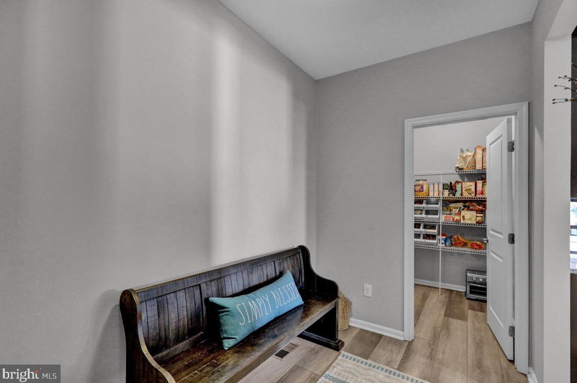 215 Detar Rd, Gilbertsville PA  19525-9447 exterior