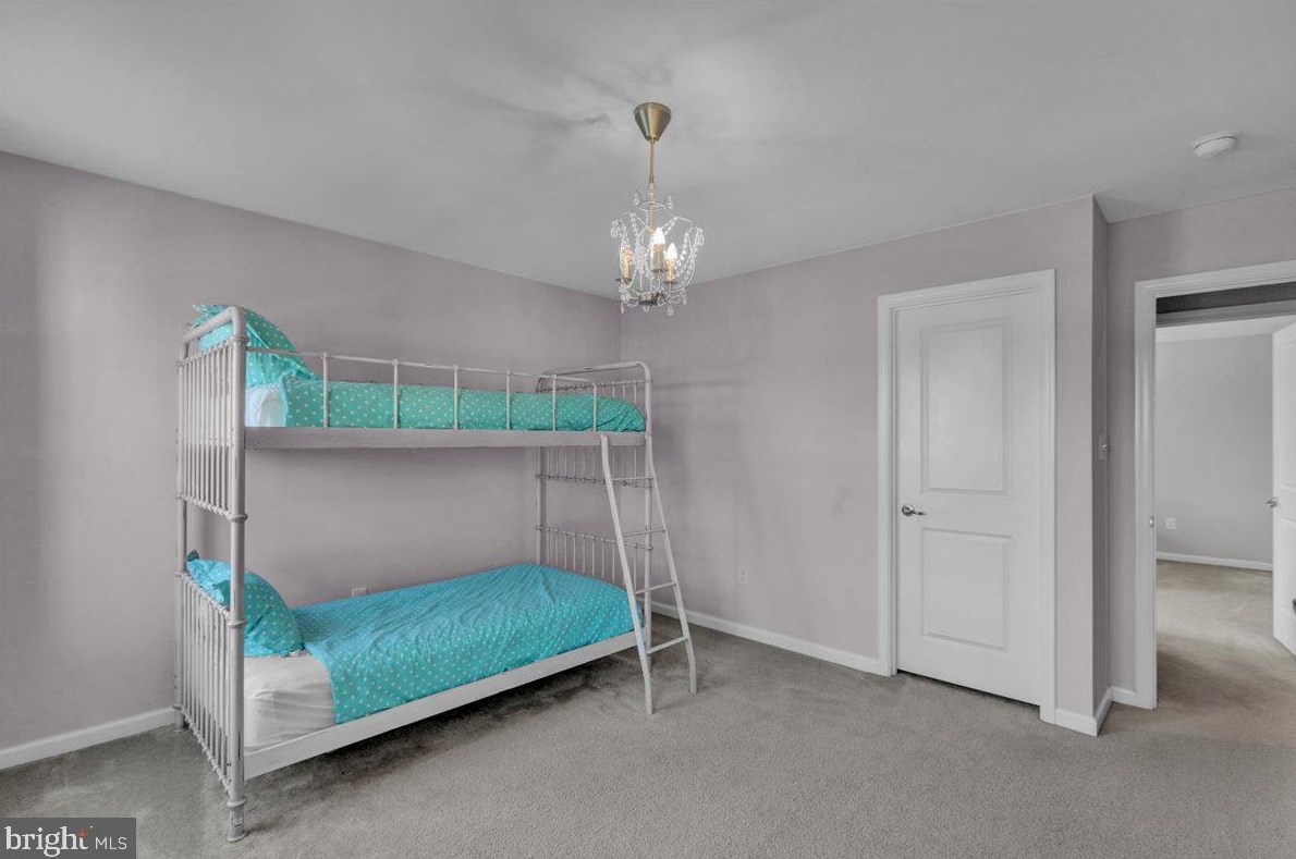 215 Detar Rd, Gilbertsville PA  19525-9447 exterior