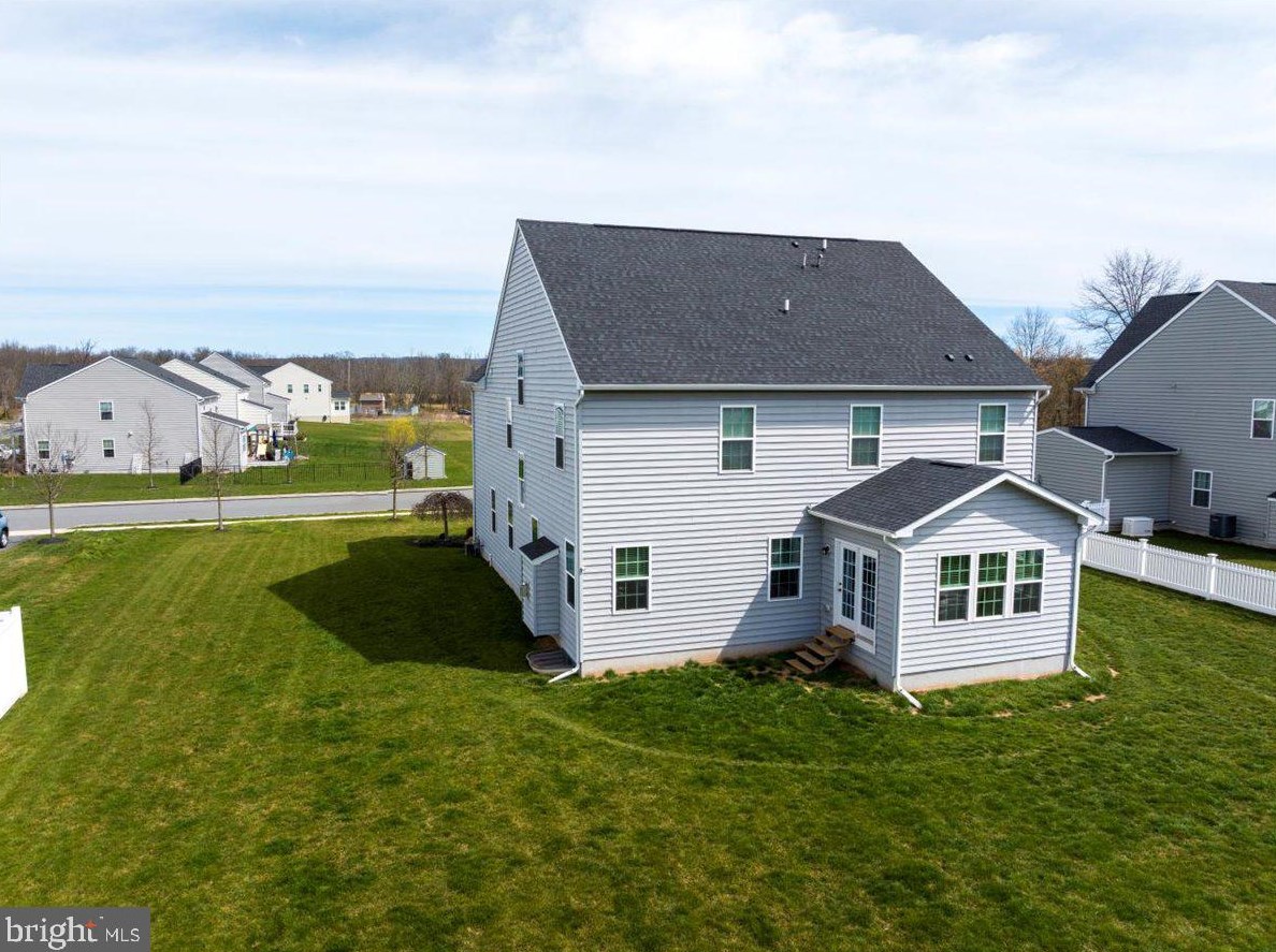 215 Detar Rd, Gilbertsville PA  19525-9447 exterior