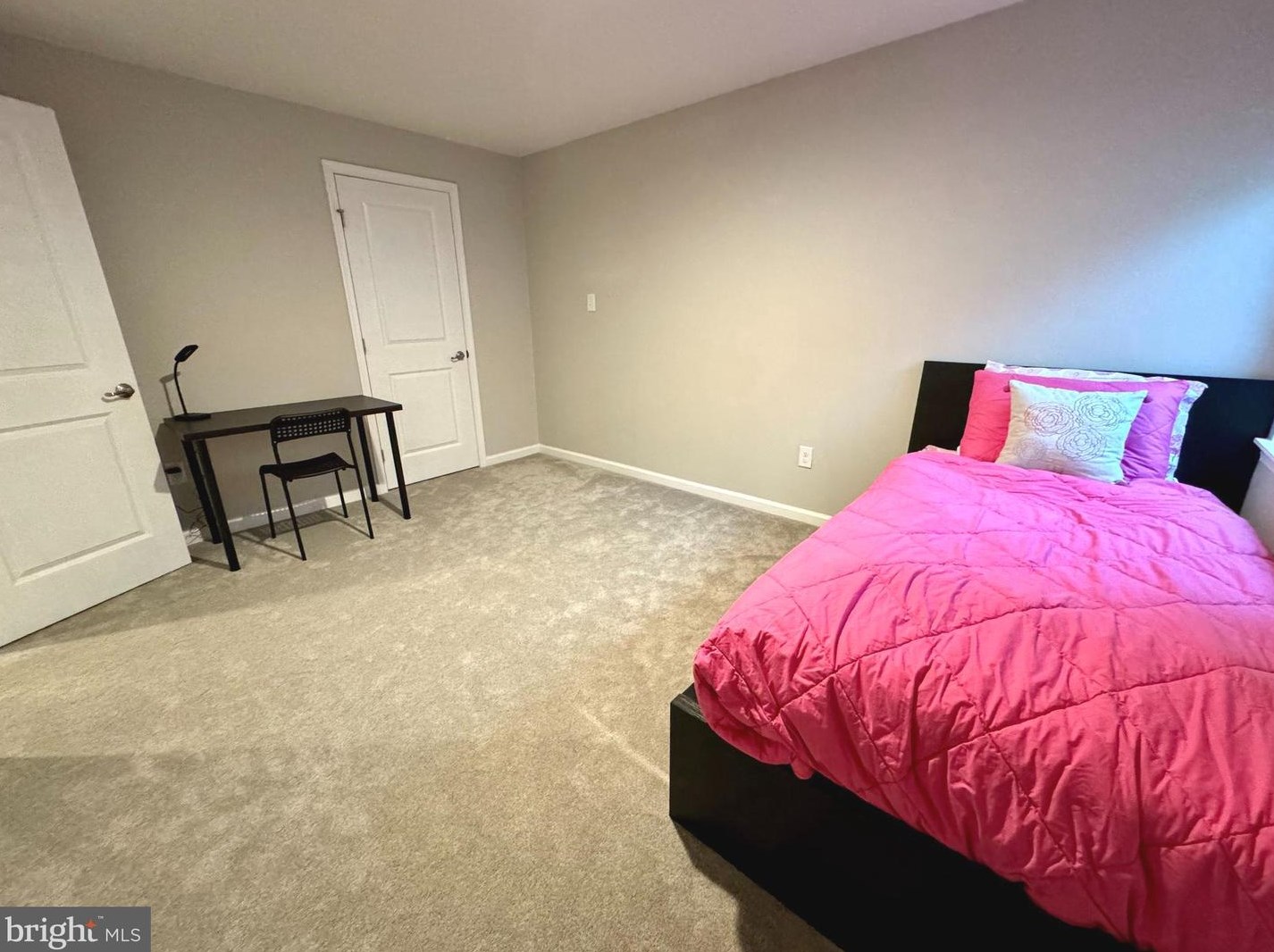 215 Detar Rd, Gilbertsville PA  19525-9447 exterior