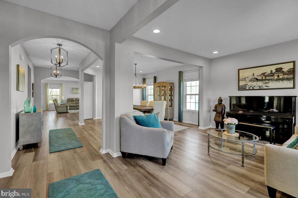 215 Detar Rd, Gilbertsville PA  19525-9447 exterior