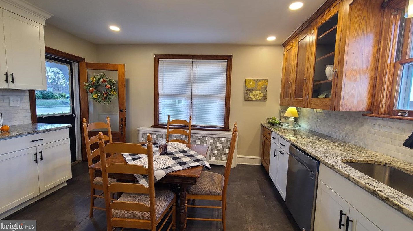 121 Harleysville Pike, Souderton PA  18964-2059 exterior