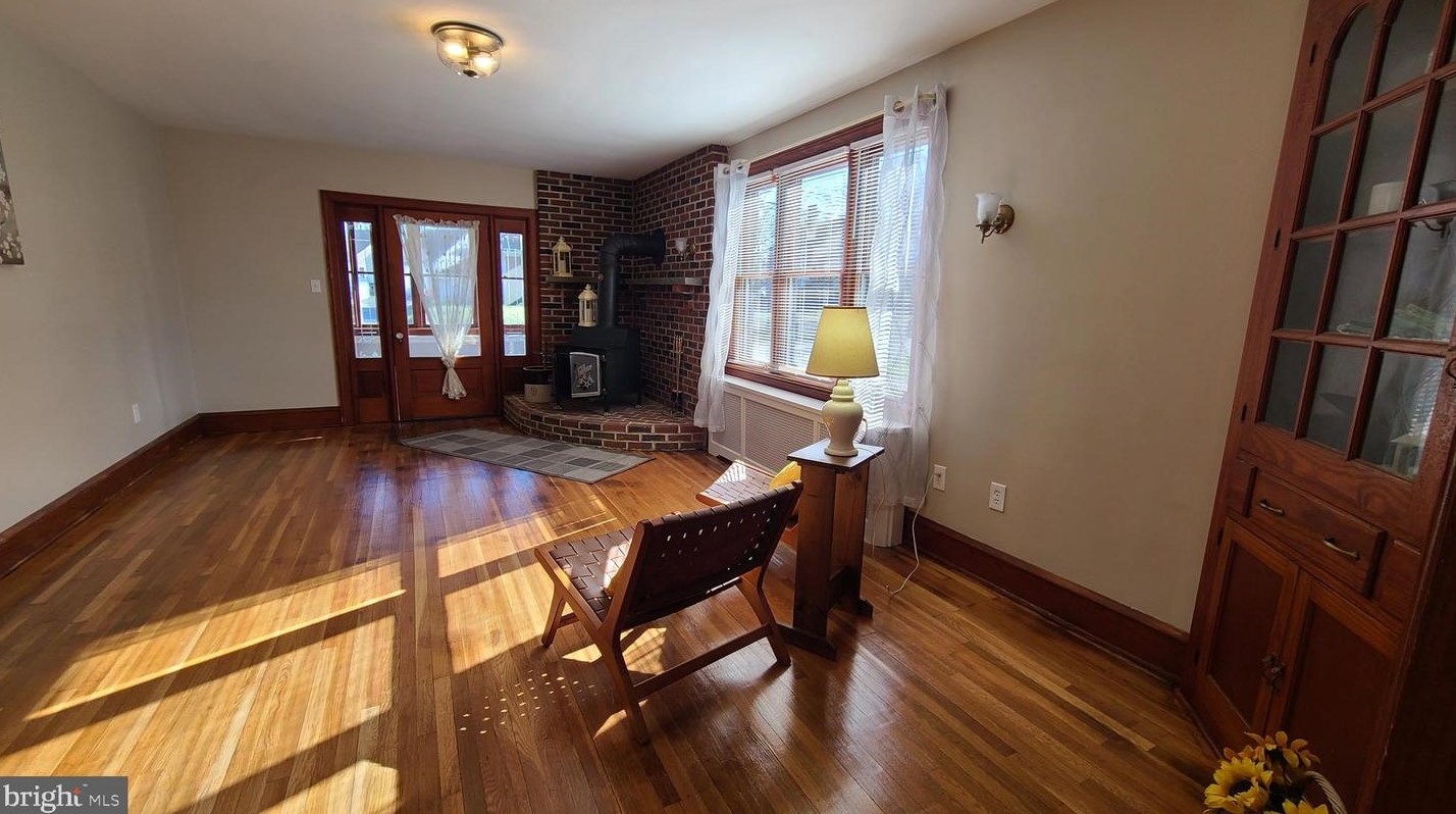 121 Harleysville Pike, Souderton PA  18964-2059 exterior