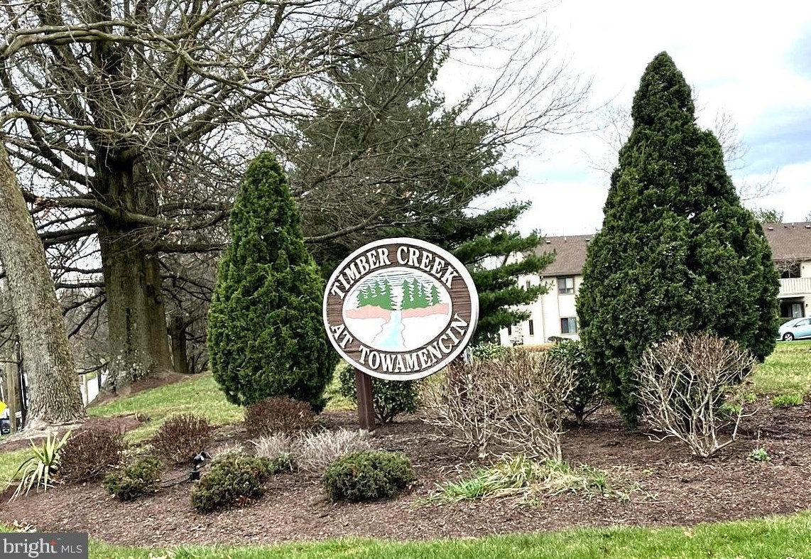 906 Dogwood Ct, Lansdale, PA 19446