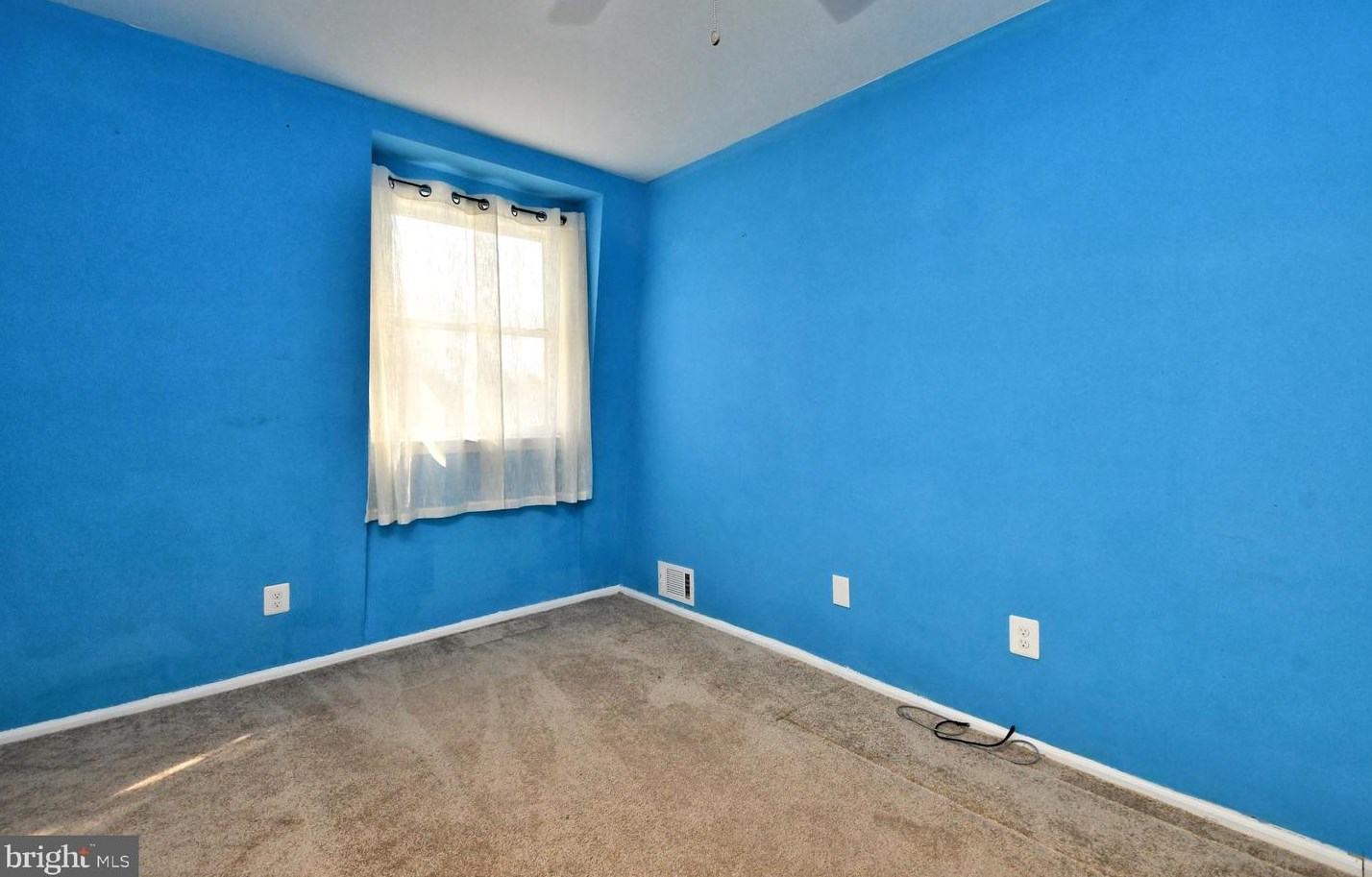 722 Holly Dr, Pottstown PA  19464-3606 exterior