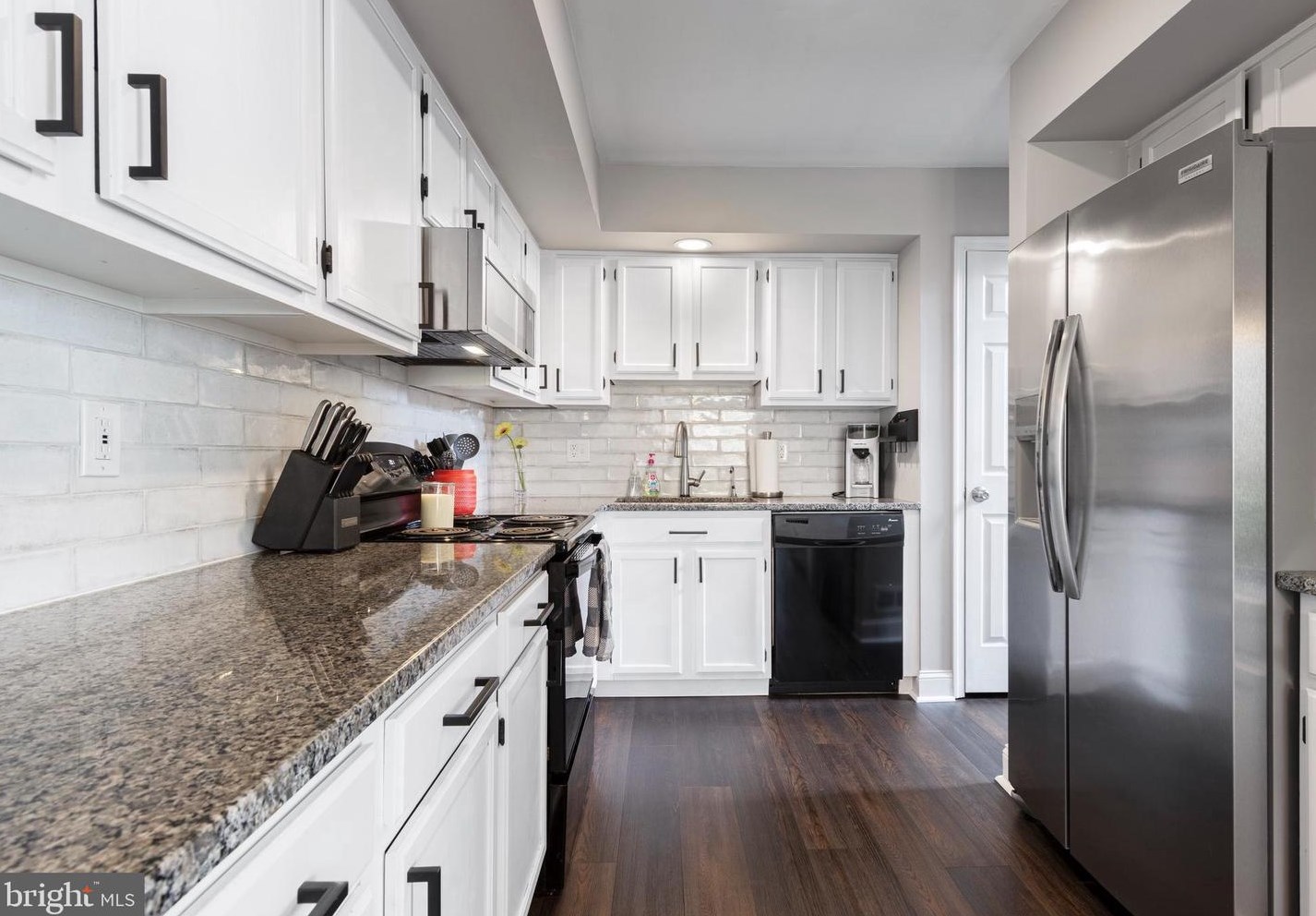 48 Village Dr, Collegeville PA  19473-2314 exterior