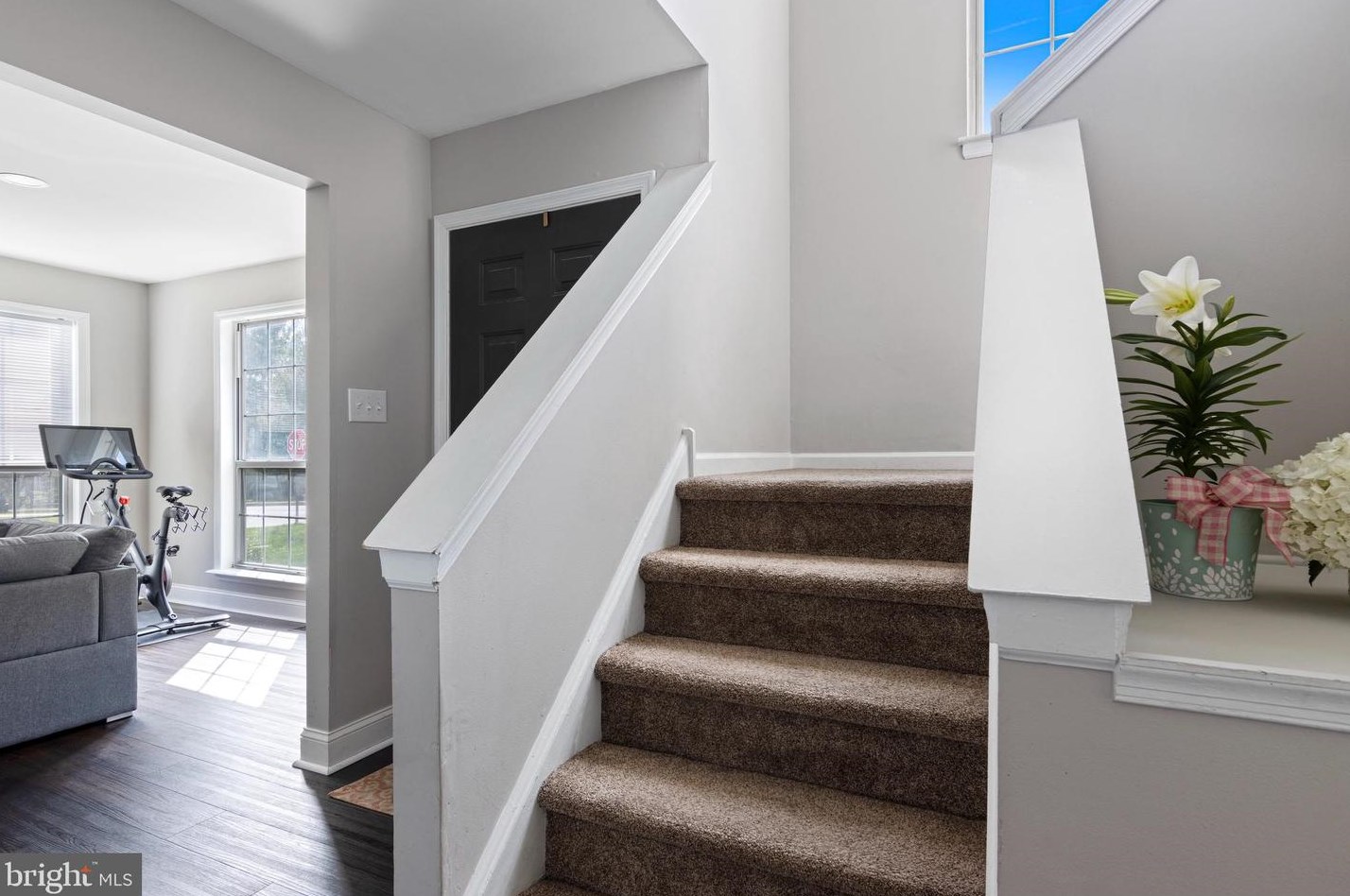 48 Village Dr, Collegeville PA  19473-2314 exterior