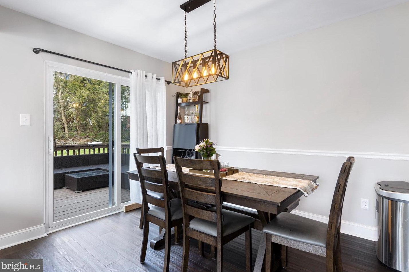 48 Village Dr, Collegeville PA  19473-2314 exterior