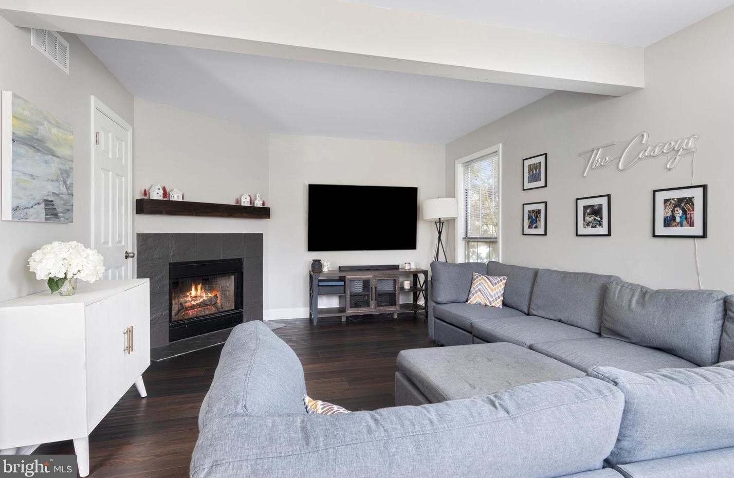 48 Village Dr, Collegeville PA  19473-2314 exterior