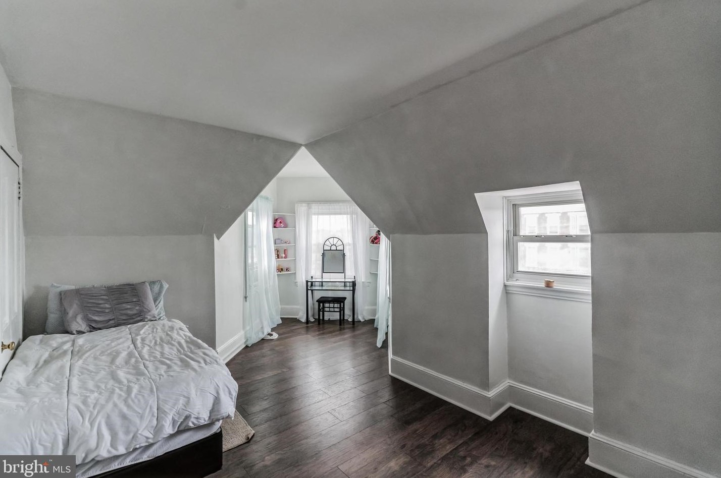 805 Main St, Norristown PA  19401-4103 exterior