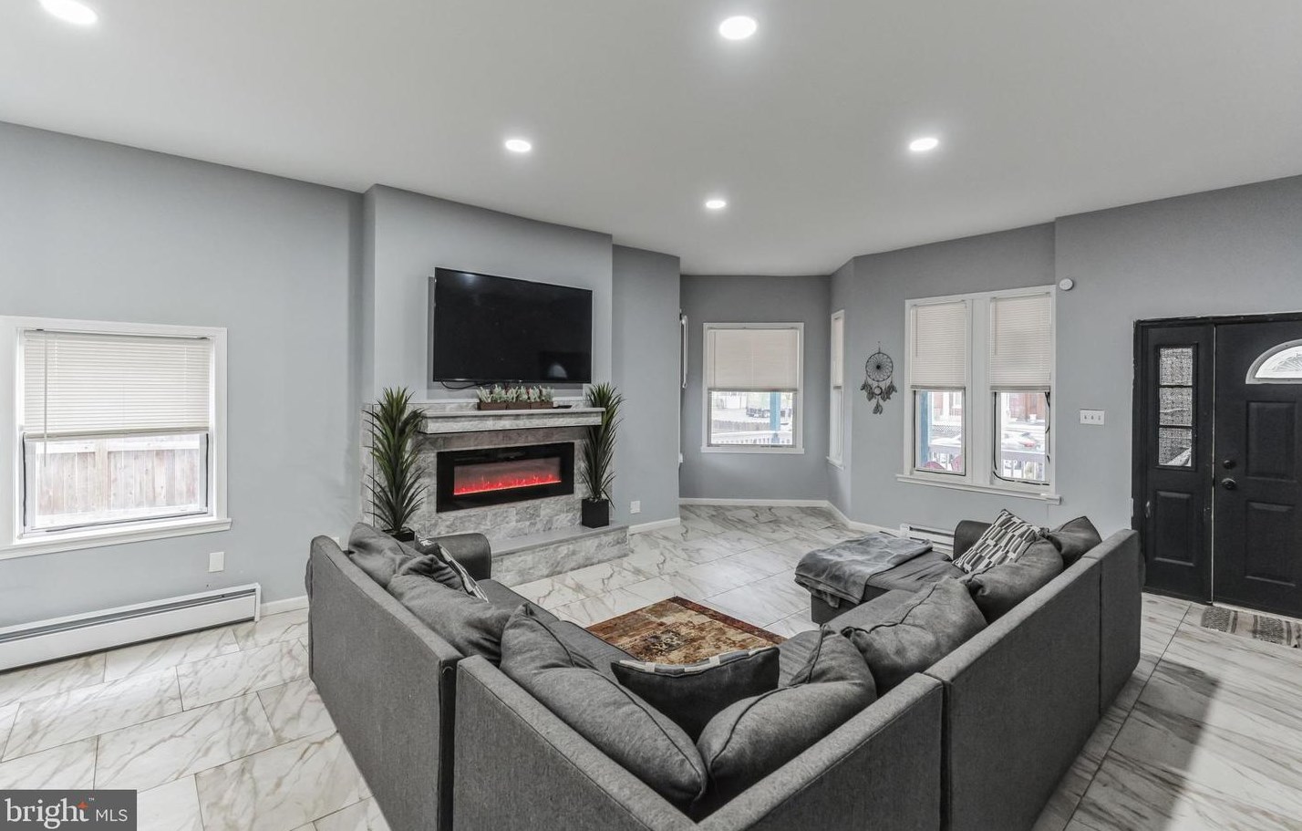 805 Main St, Norristown PA  19401-4103 exterior