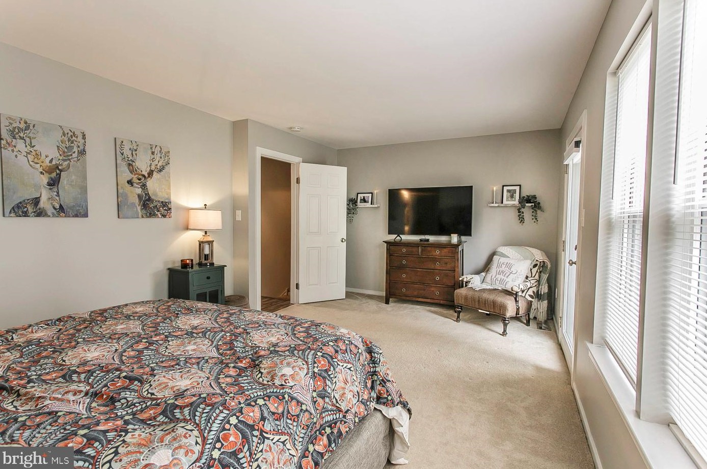 135 Barley Sheaf Dr, Norristown PA  19403-5302 exterior