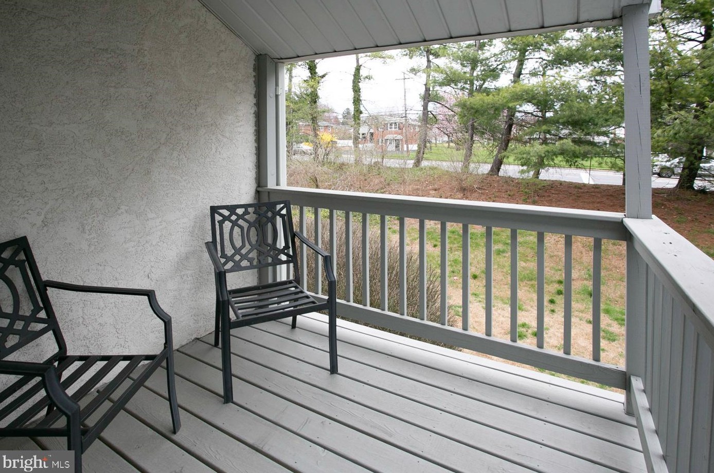 135 Barley Sheaf Dr, Norristown PA  19403-5302 exterior