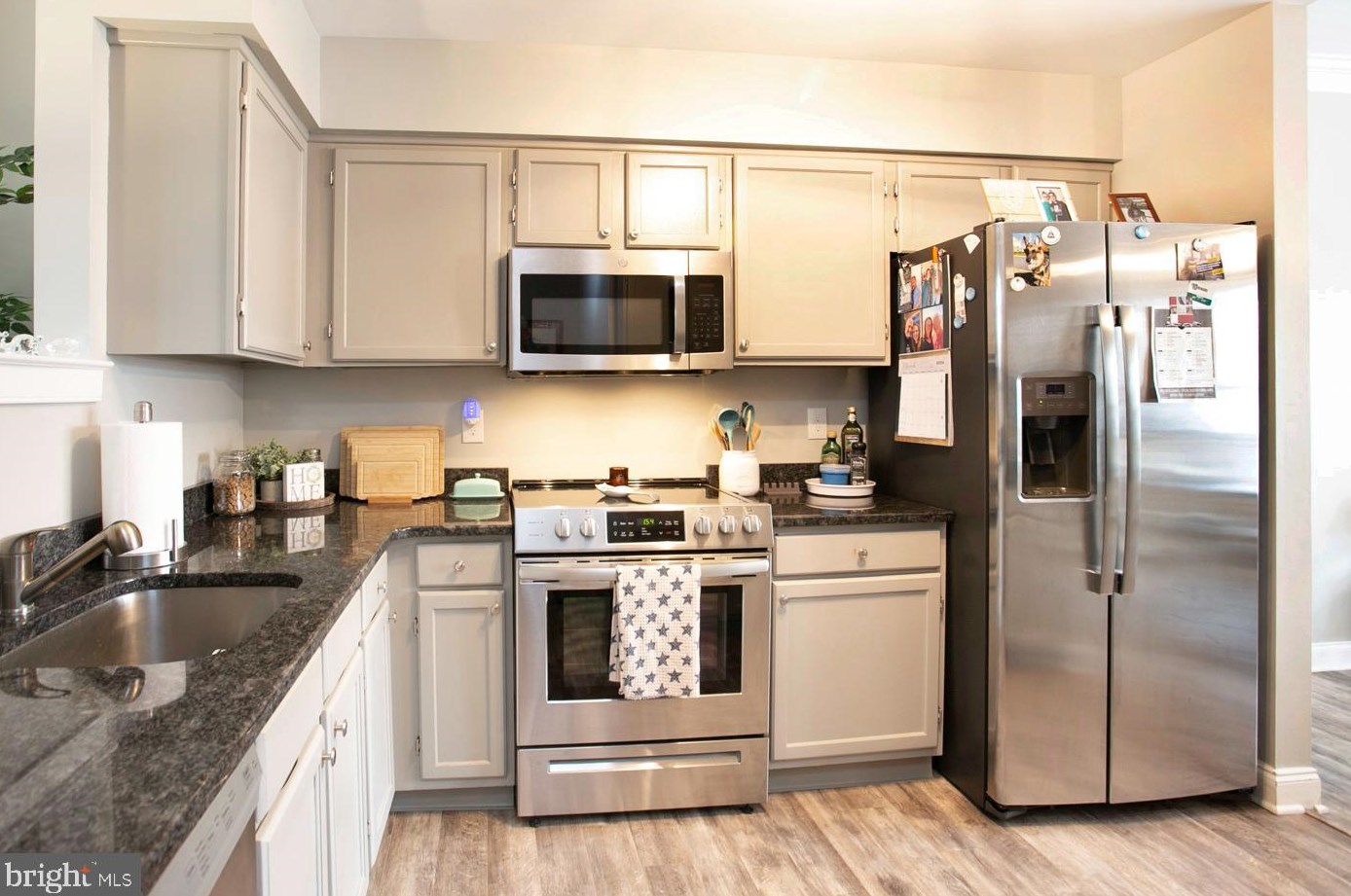 135 Barley Sheaf Dr, Norristown PA  19403-5302 exterior