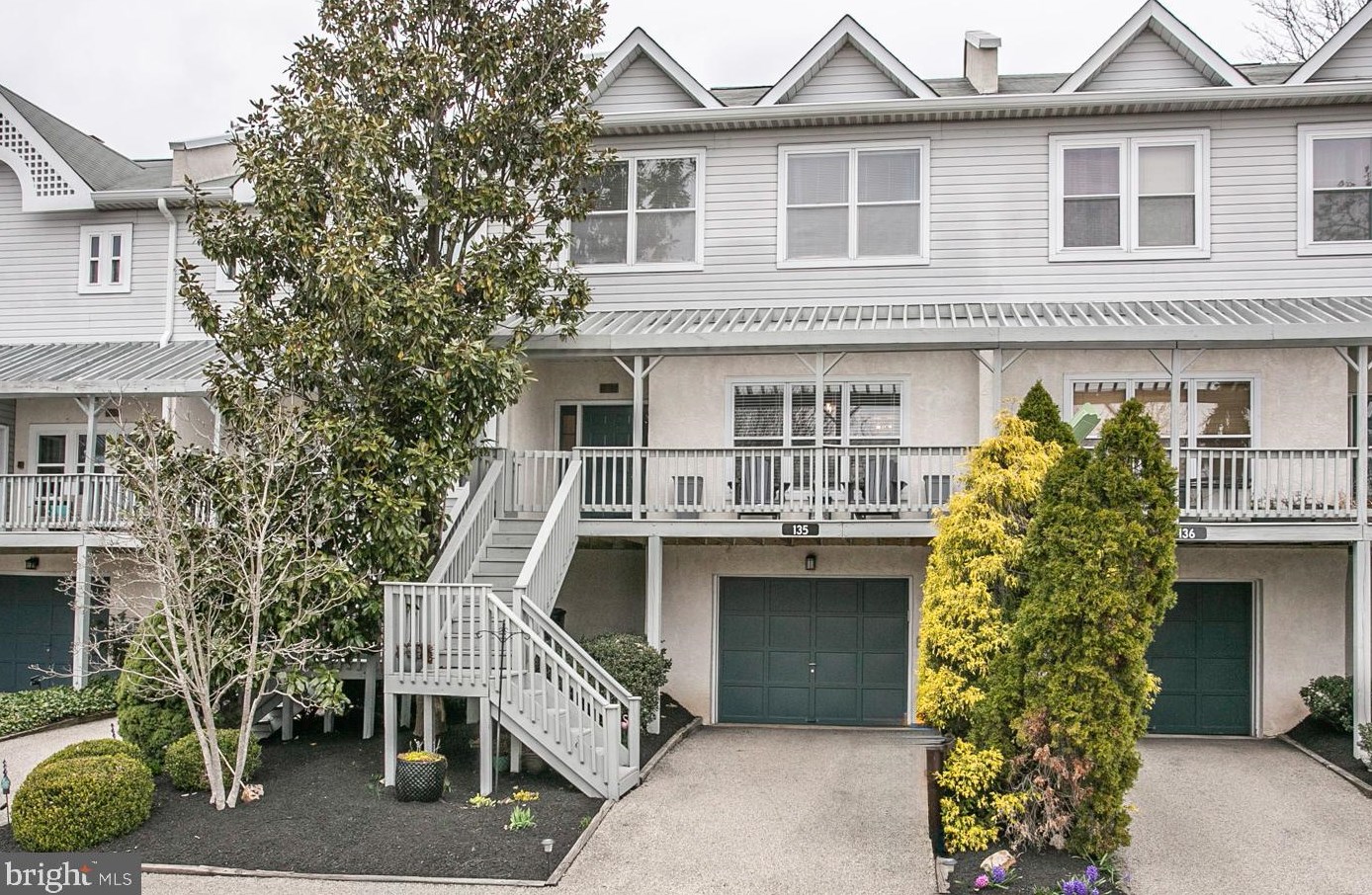 135 Barley Sheaf Dr, Norristown PA  19403-5302 exterior