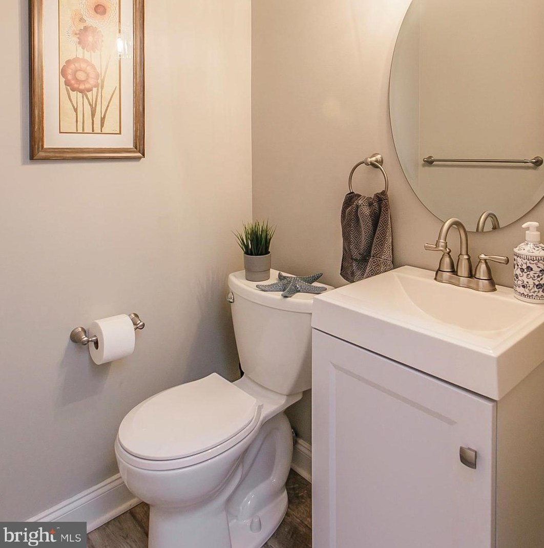 135 Barley Sheaf Dr, Norristown PA  19403-5302 exterior