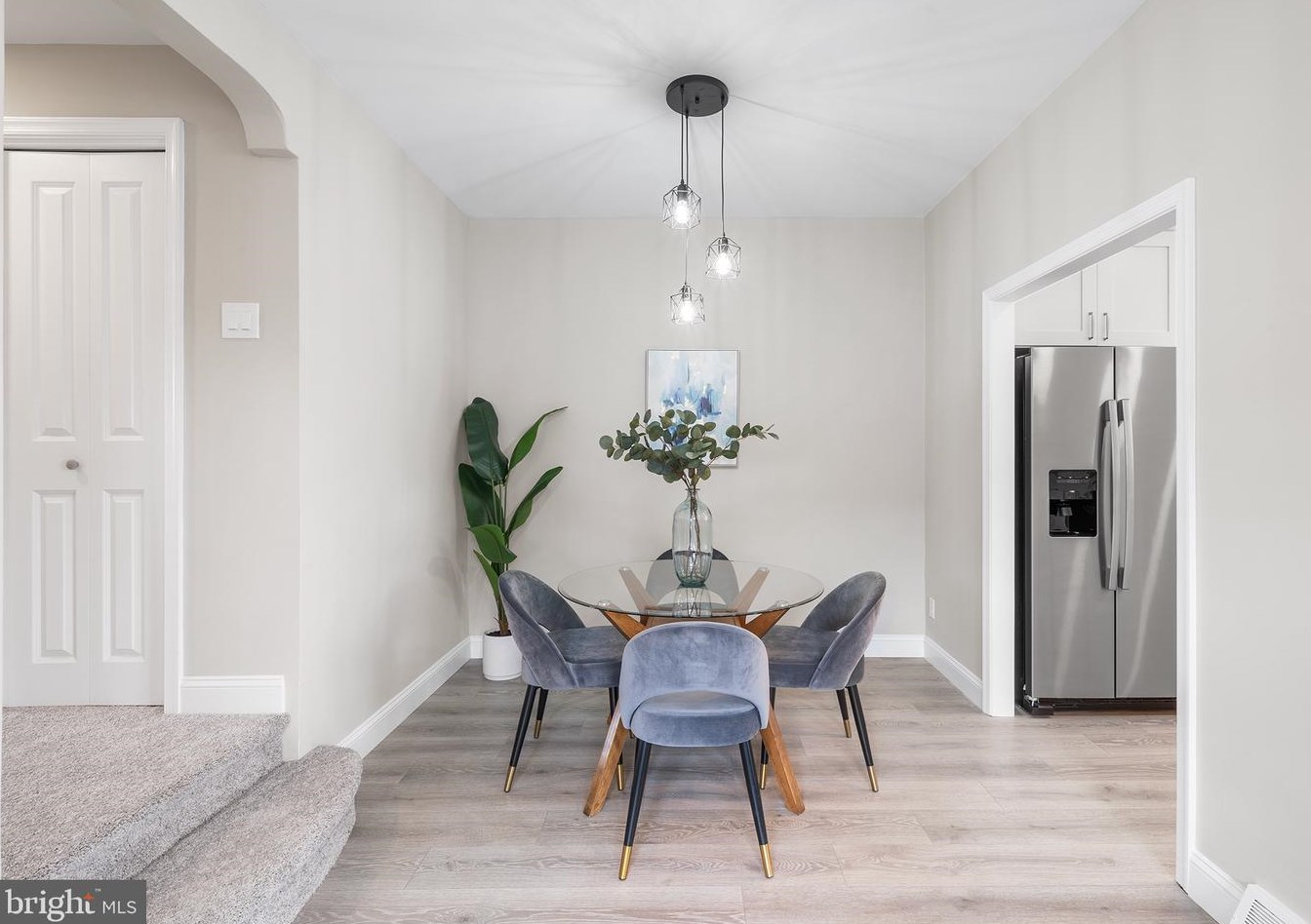 502 Glen Valley Dr, Norristown PA  19401-3129 exterior