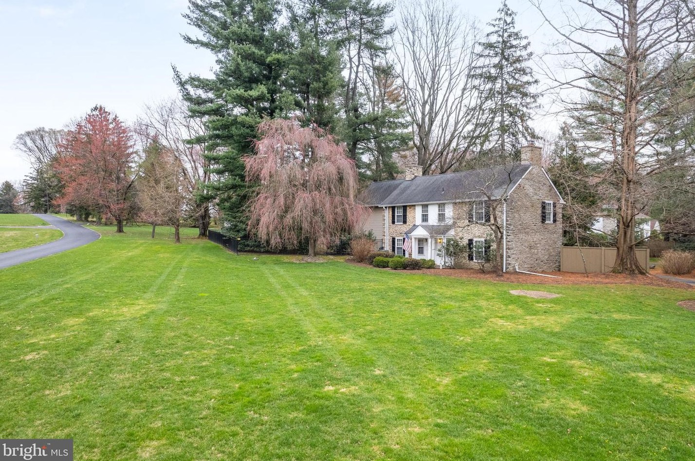 2045 Terwood Rd, Huntingdon Valley PA  19006-5503 exterior