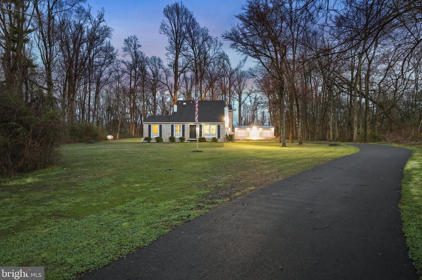 729 Butler Pike, Prospectville PA  19002-2309 exterior