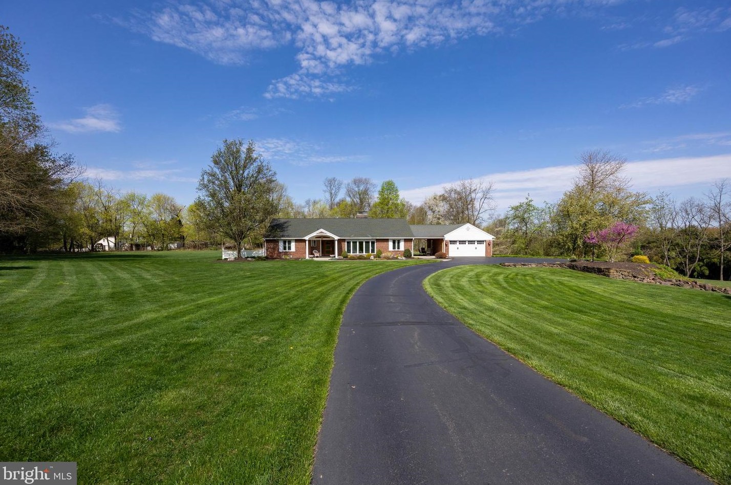 1115 Hollow Rd, Collegeville PA  19426-1516 exterior