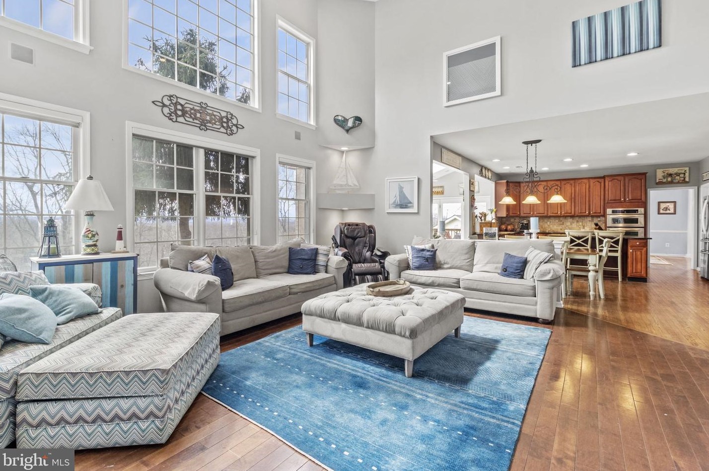 1902 Black Hawk Cir, Norristown PA  19403-1869 exterior