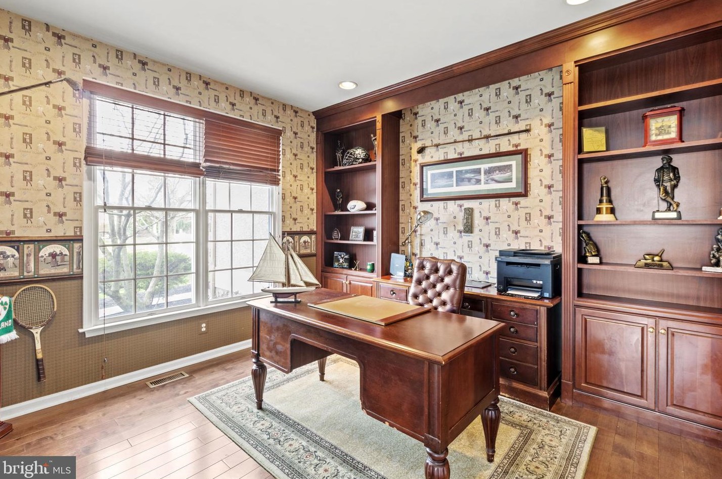 1902 Black Hawk Cir, Norristown PA  19403-1869 exterior