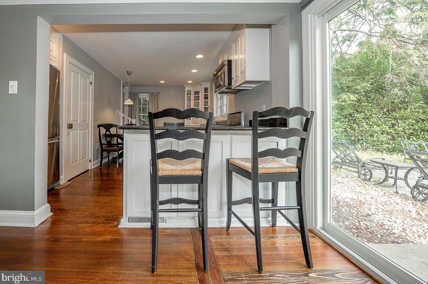 547 Barrett Ave, Haverford PA  19041-1401 exterior
