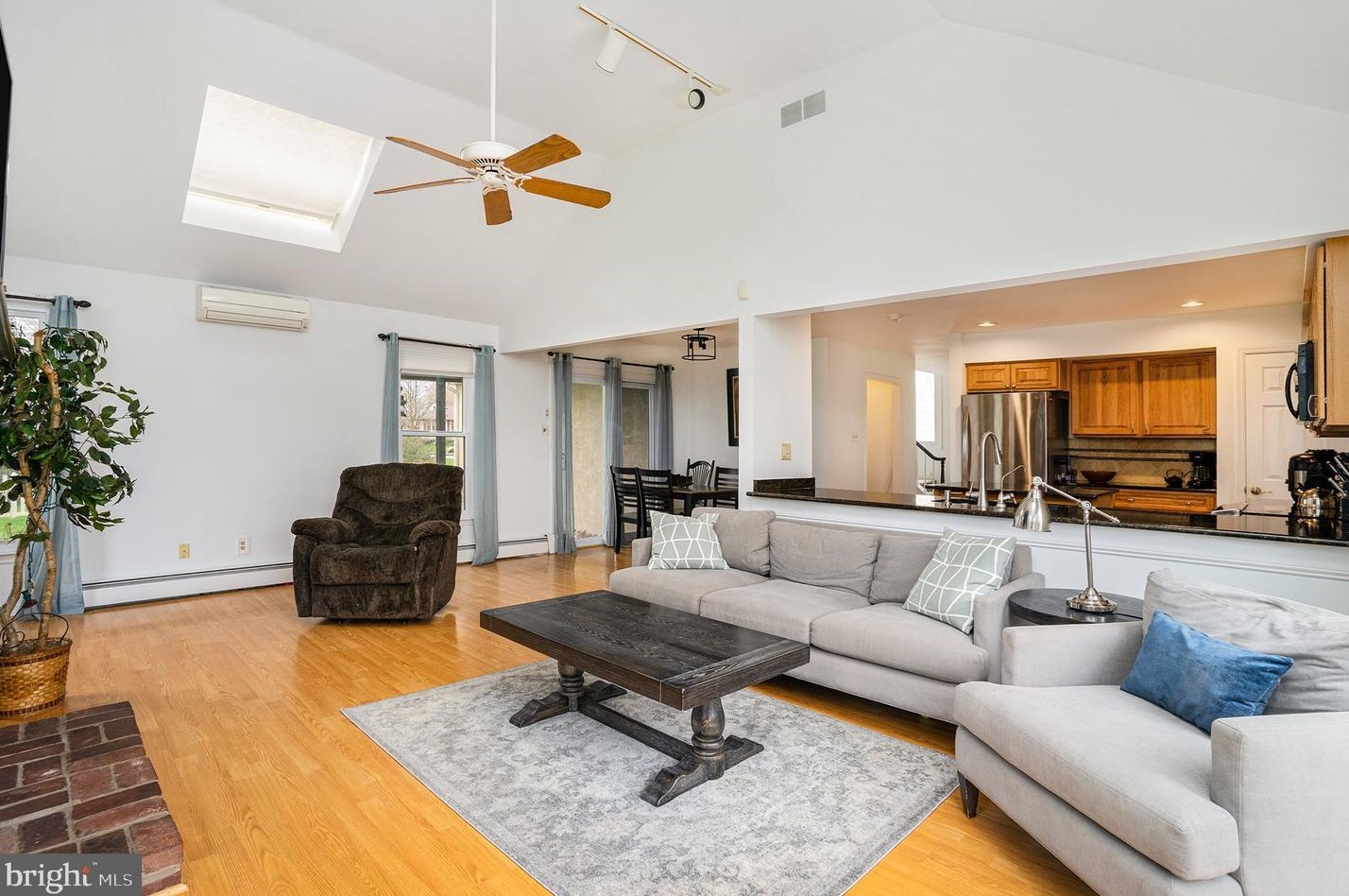 1110 Wilson St, Pottstown PA  19464-4466 exterior