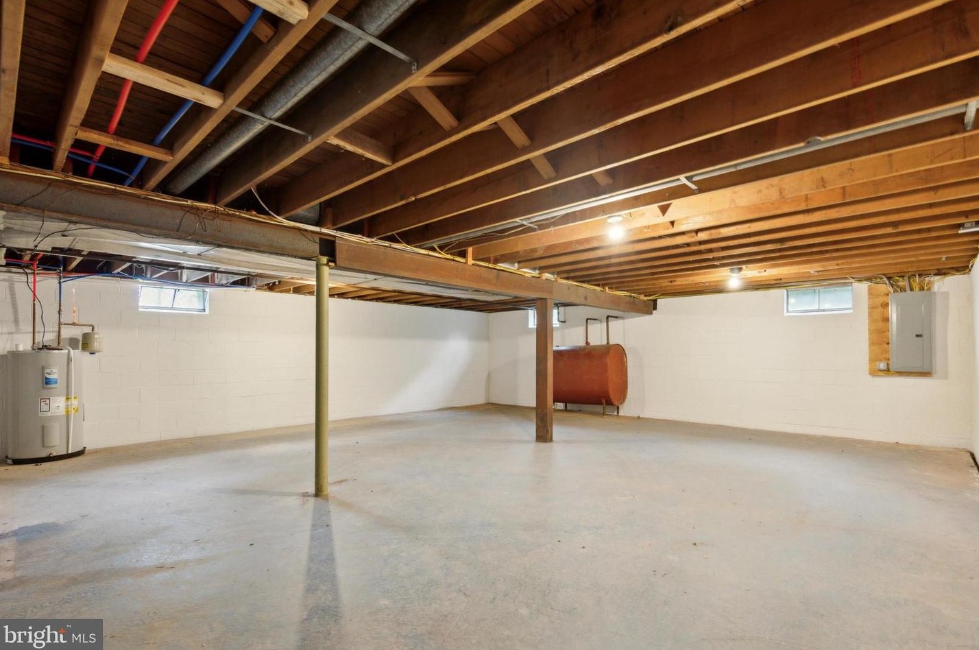 612 Mockingbird Ln, Norristown PA  19403-1916 exterior