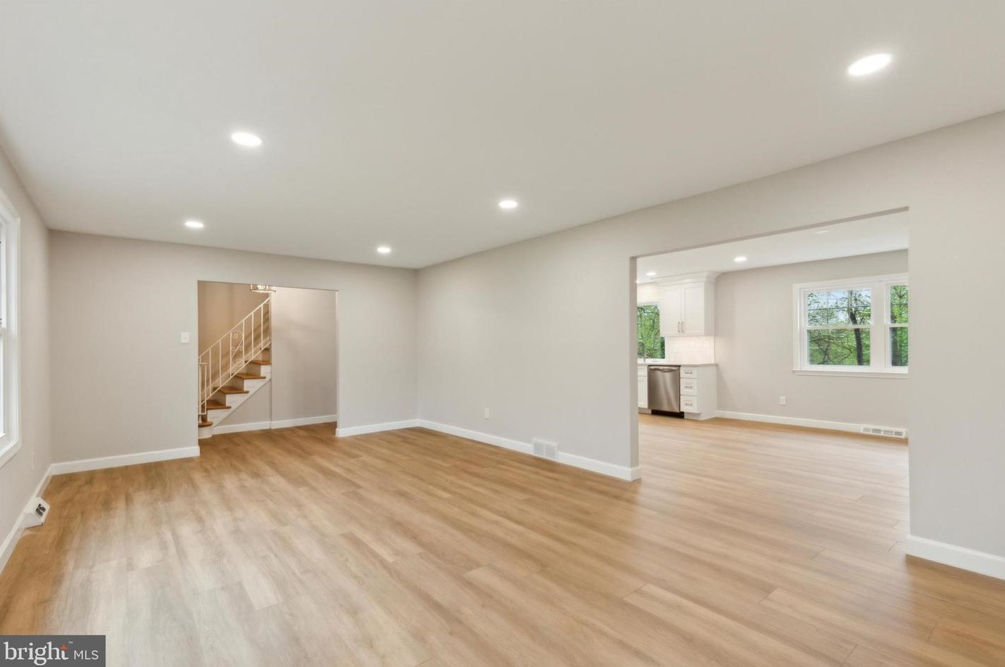 612 Mockingbird Ln, Norristown PA  19403-1916 exterior