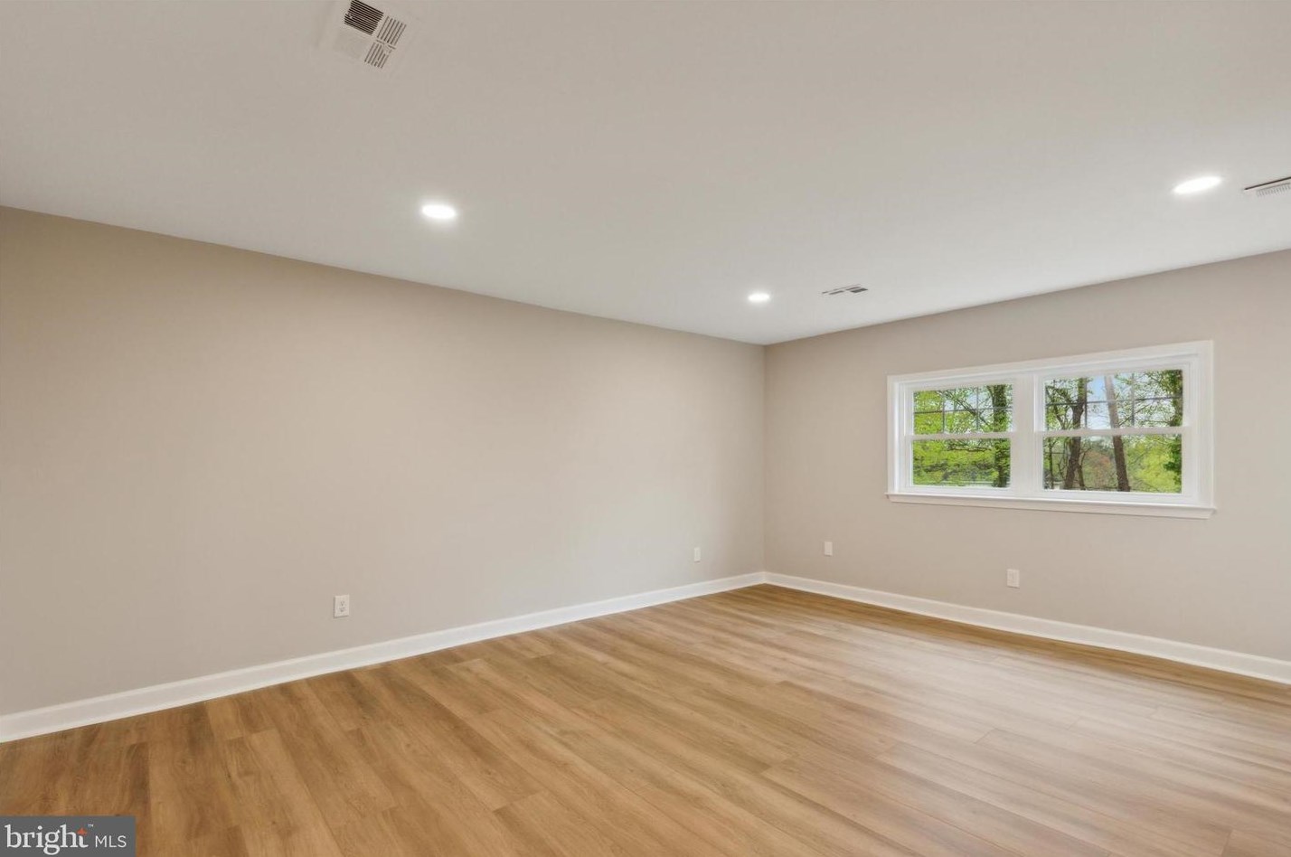 612 Mockingbird Ln, Norristown PA  19403-1916 exterior