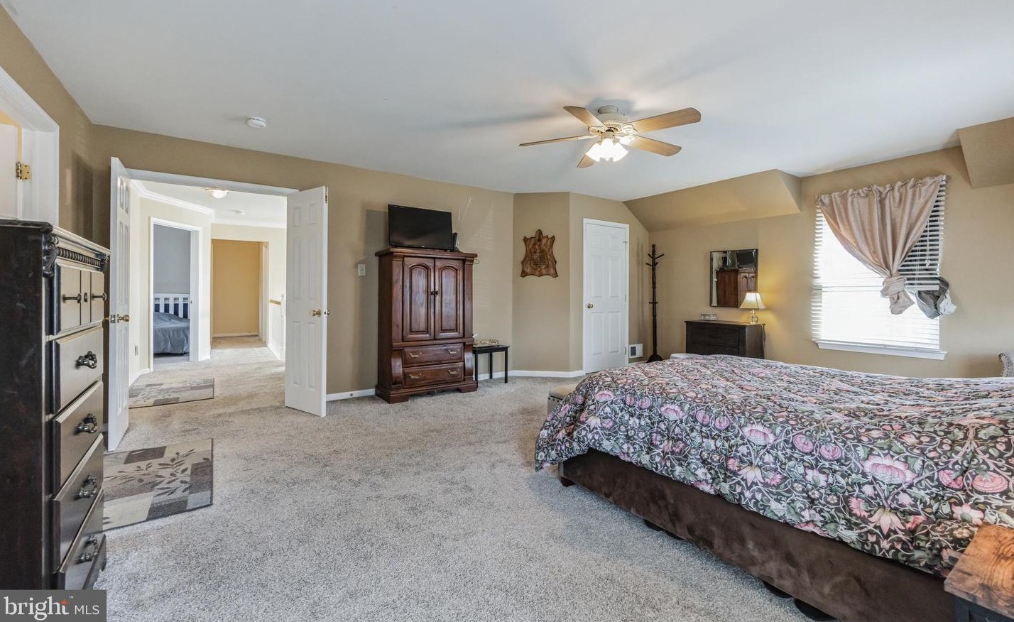533 Creekview Dr, Harleysville PA  19438-2438 exterior
