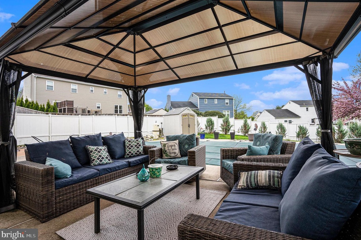 2115 Foxtail Dr, Pottstown PA  19464-2145 exterior