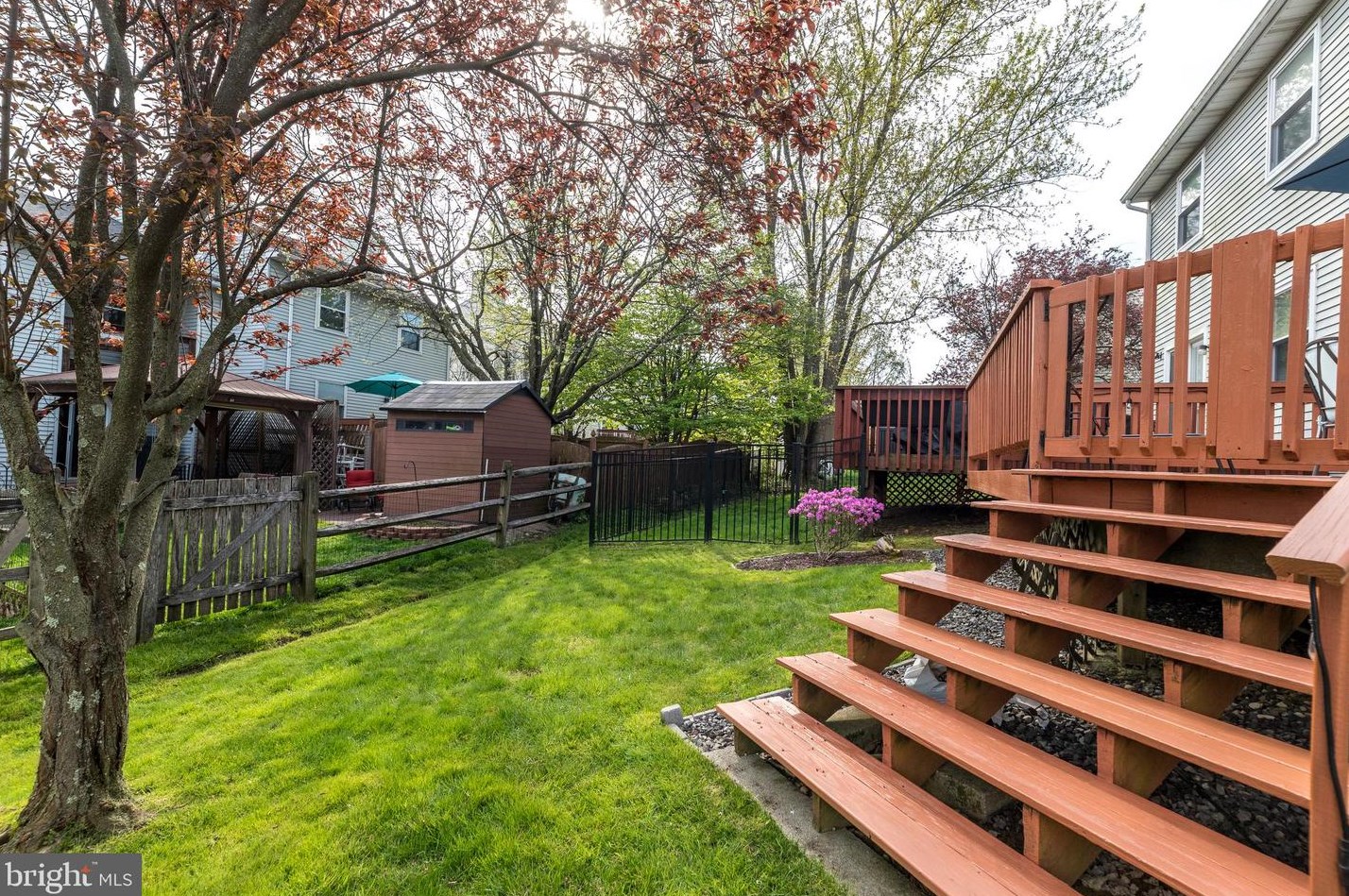 128 Red Hvn Dr, North Wales PA 19454-1442 exterior