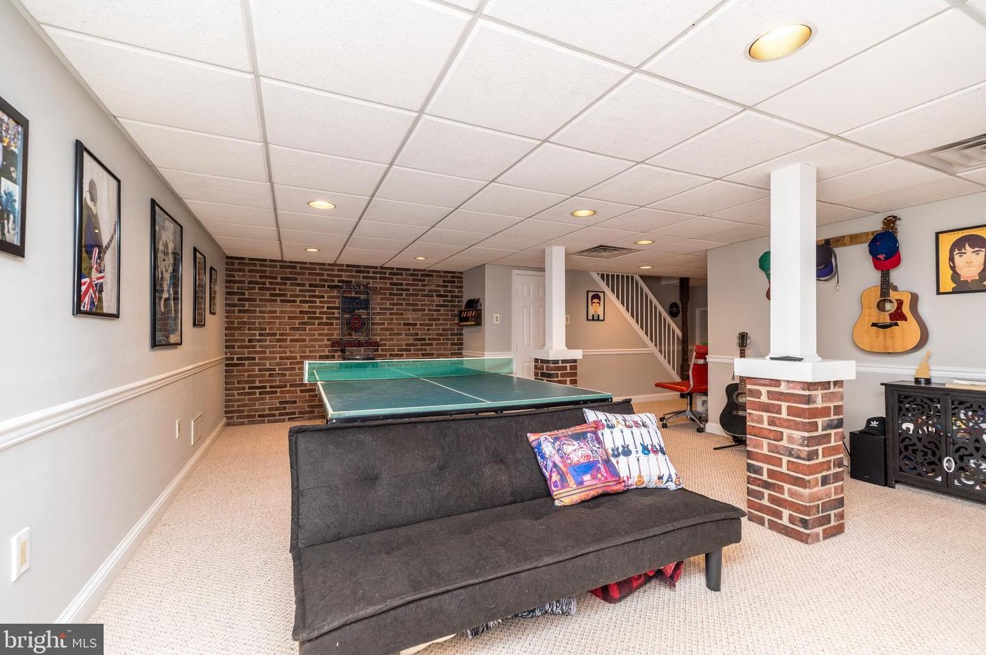 128 Red Hvn Dr, North Wales PA 19454-1442 exterior