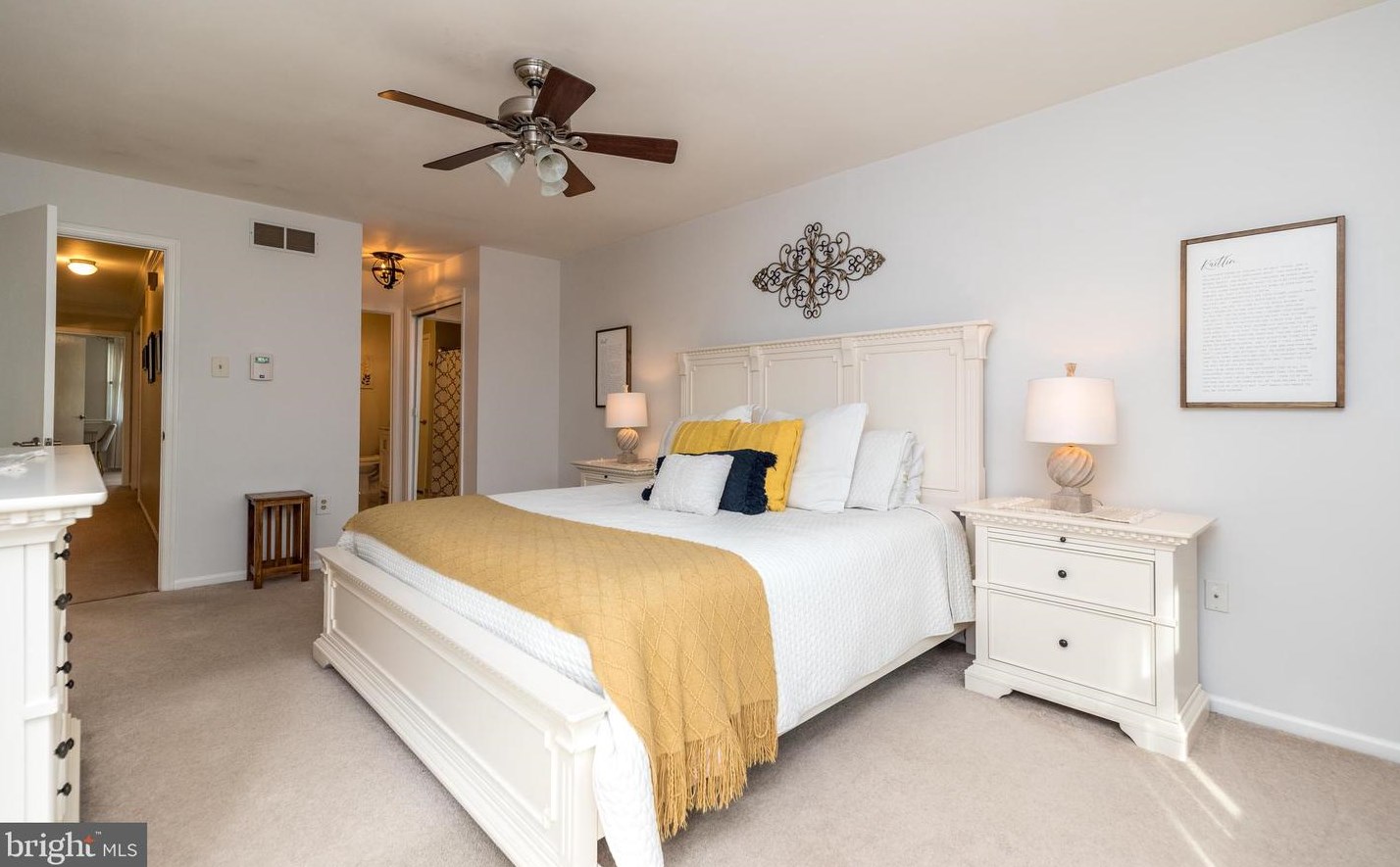 128 Red Hvn Dr, North Wales PA 19454-1442 exterior