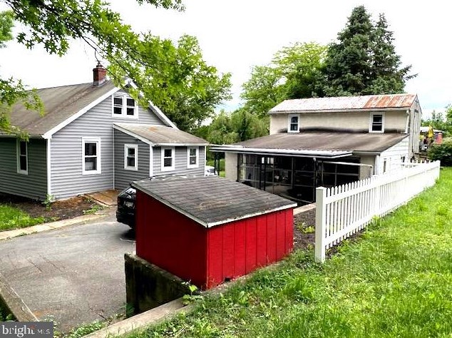 1125 Grosstown Rd, Pottstown PA  19464-6127 exterior