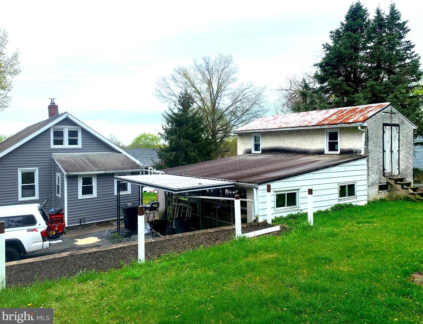 1125 Grosstown Rd, Pottstown PA  19464-6127 exterior