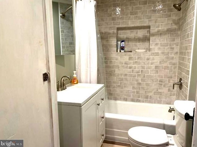 1125 Grosstown Rd, Pottstown PA  19464-6127 exterior